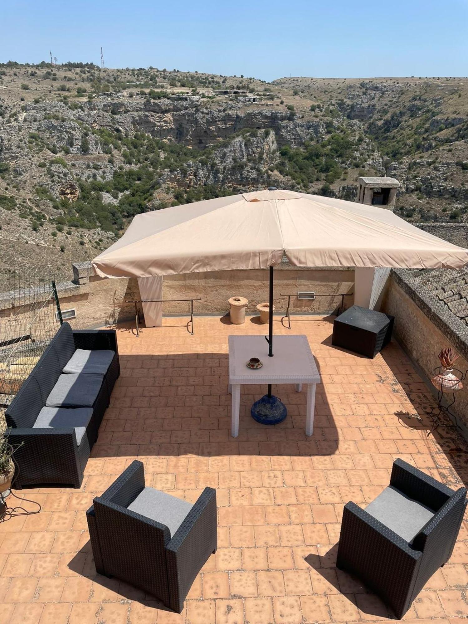 Dimora La Gravina Bed & Breakfast Matera Exterior photo
